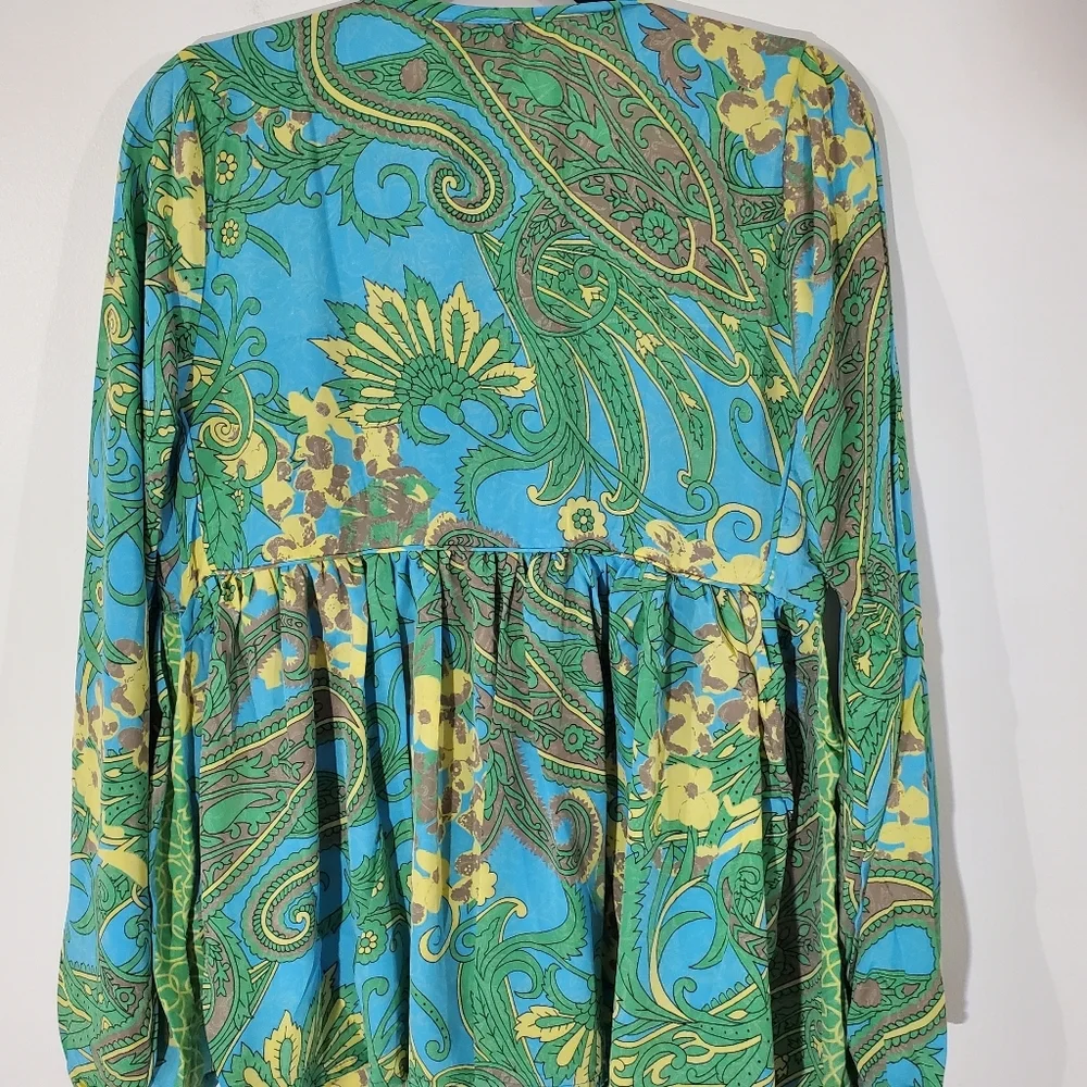 NWT Woman's Paisley Print Top One Size - Picture 6 of 8